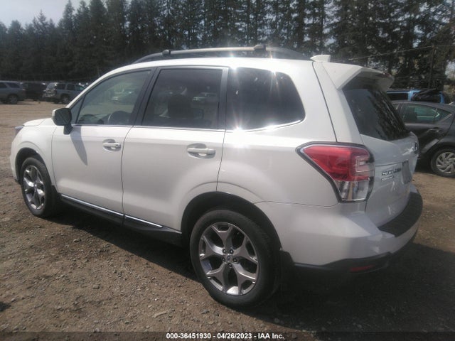 JF2SJAWC9JH480928 Subaru Forester Touring