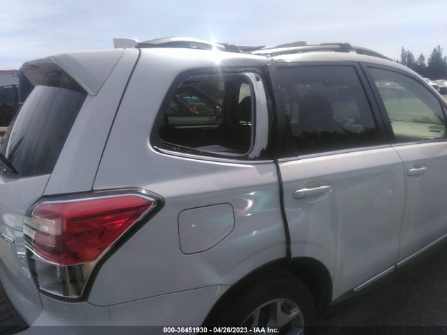 JF2SJAWC9JH480928 Subaru Forester Touring