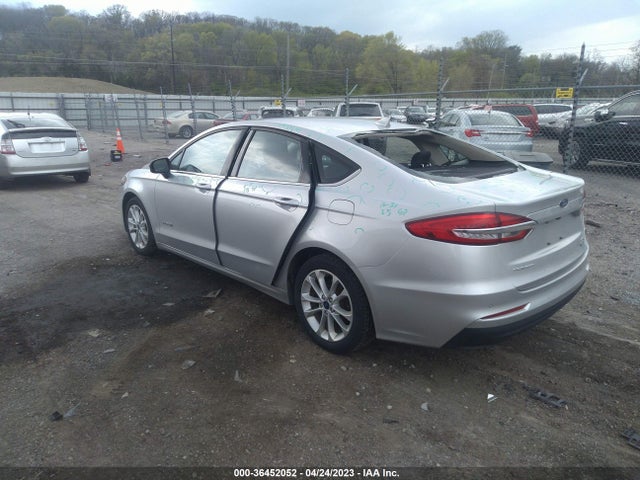 3FA6P0LU9KR197117 Ford Fusion Hybrid Se