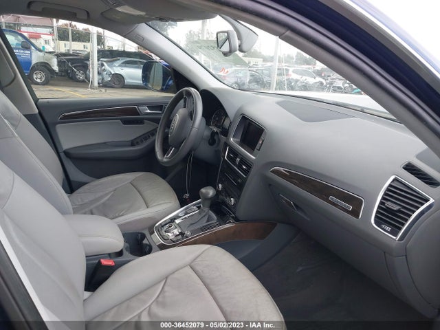 WA1LFAFP6EA041203 Audi Q5 Premium Plus