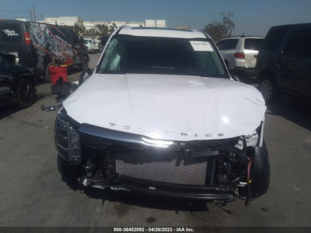 5XYP34HC2NG268576 KIA Telluride Ex