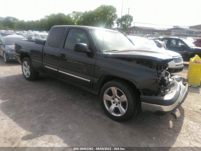 2004 CHEVROLET SILVERADO 1500 LS VIN: 1GCEC19V24E382512