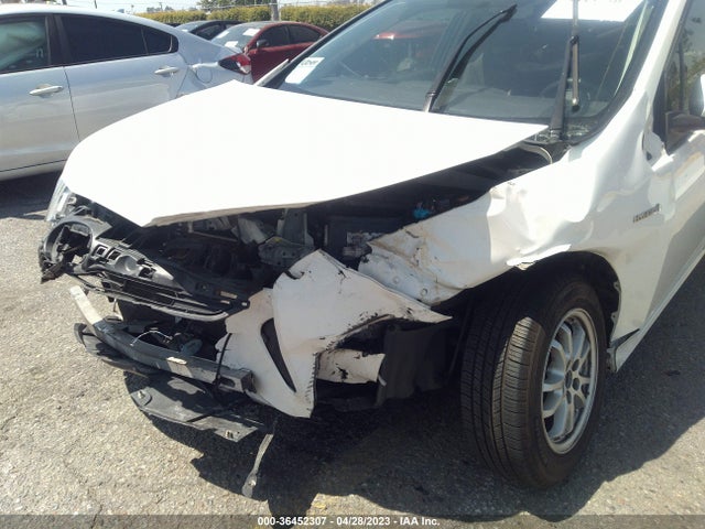 Toyota Prius Two 2016 JTDKBRFU0G3516787 Image 8