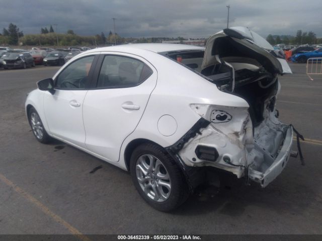 3MYDLBZV3GY136286 Scion IA