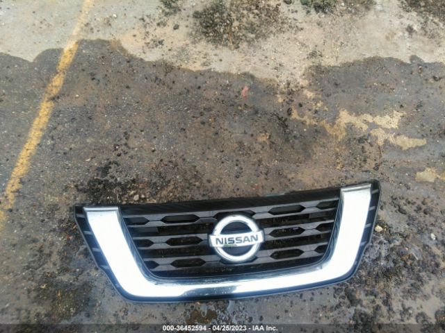 5N1DR2MN7JC675235 Nissan Pathfinder Sv