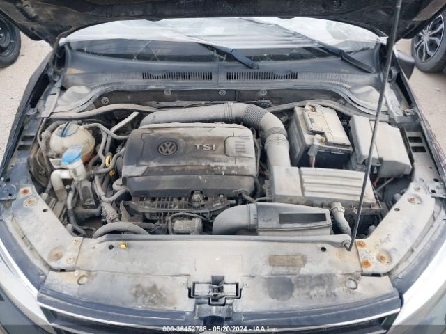 3VWD17AJ3GM217268 Volkswagen Jetta 1.8t Sport