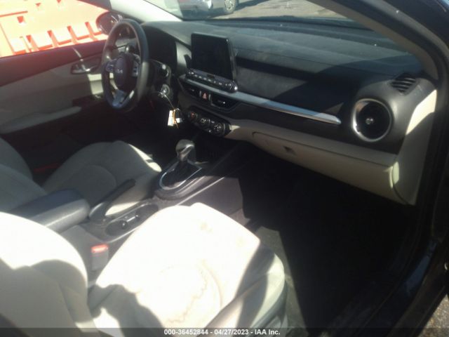 3KPF24AD6NE435360 KIA Forte Lxs