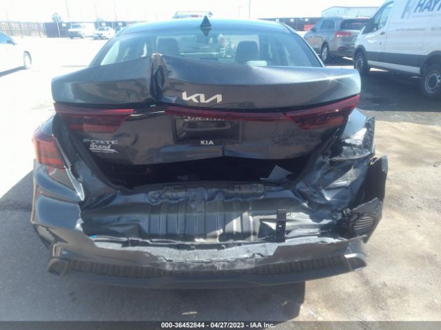3KPF24AD6NE435360 KIA Forte Lxs