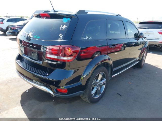3C4PDCGGXJT172502 Dodge Journey Crossroad