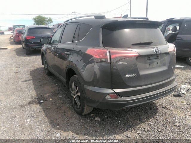 Toyota RAV4 LE 2018 2T3ZFREV3JW491773 Image 4