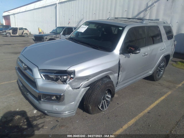 Toyota 4runner Limited 2015 JTEBU5JR8F5219397 Image 2