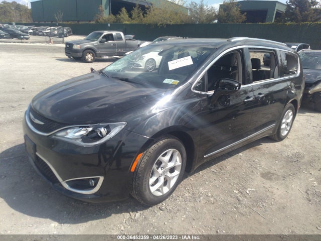 2C4RC1BG8JR122112 Chrysler Pacifica Touring L