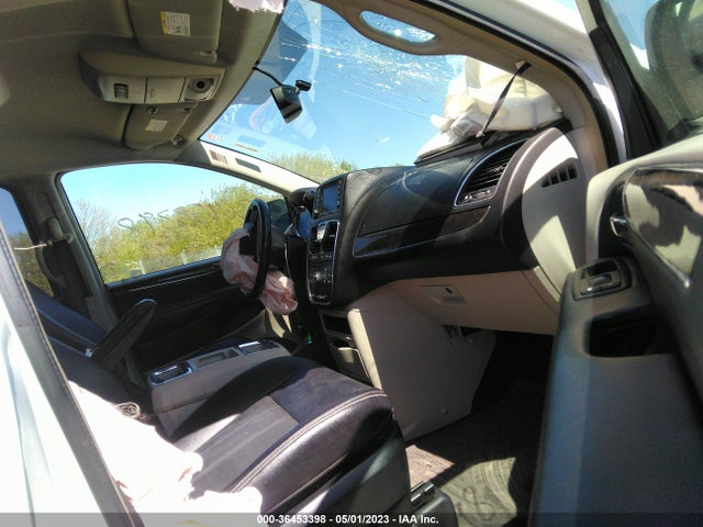 2C4RC1BG8FR594611 Chrysler Town & Country Touring