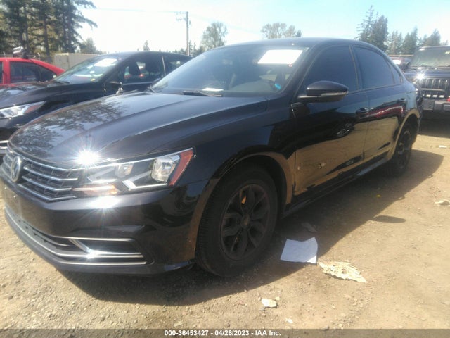 1VWAA7A33JC018377 Volkswagen Passat 2.0t S/r-line