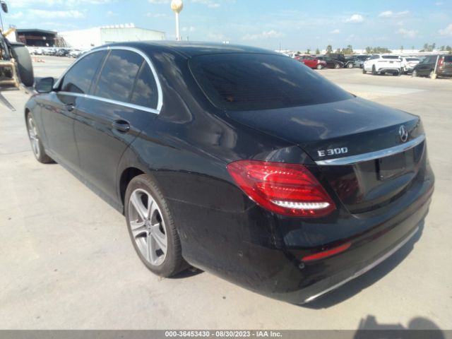 WDDZF4JB5JA303418 Mercedes-Benz E-class E 300