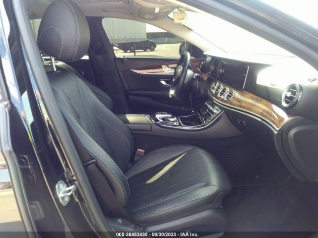 WDDZF4JB5JA303418 Mercedes-Benz E-class E 300