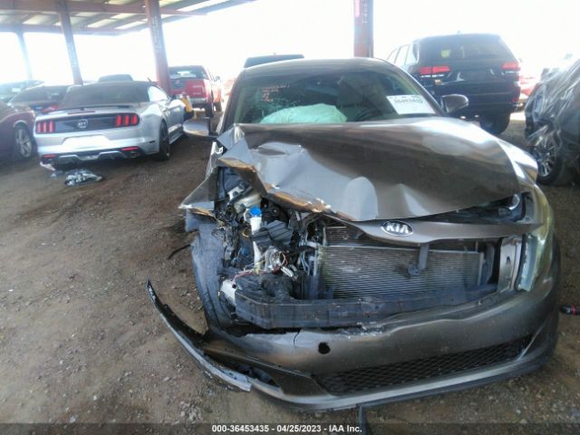 5XXGM4A74EG294563 KIA Optima Lx