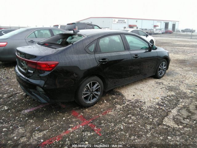 3KPF24AD4NE455784 KIA Forte Lxs