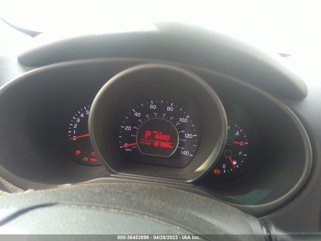 KIA SOUL + 2014 KNDJP3A54E7039636 Image 9