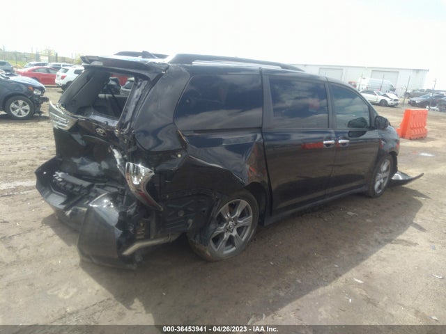 2018 TOYOTA SIENNA SE VIN: 5TDXZ3DC9JS950267