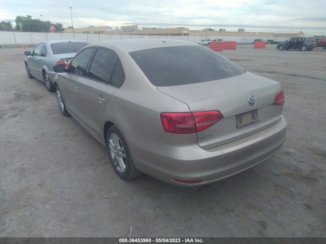 3VW1K7AJ8FM231097 Volkswagen Jetta Sedan 2.0l S