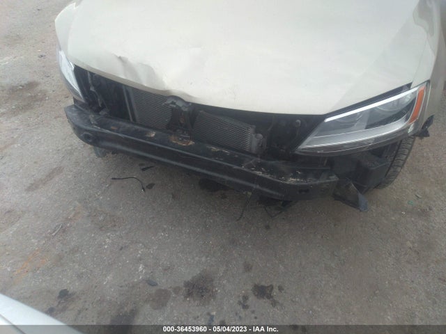 3VW1K7AJ8FM231097 Volkswagen Jetta Sedan 2.0l S