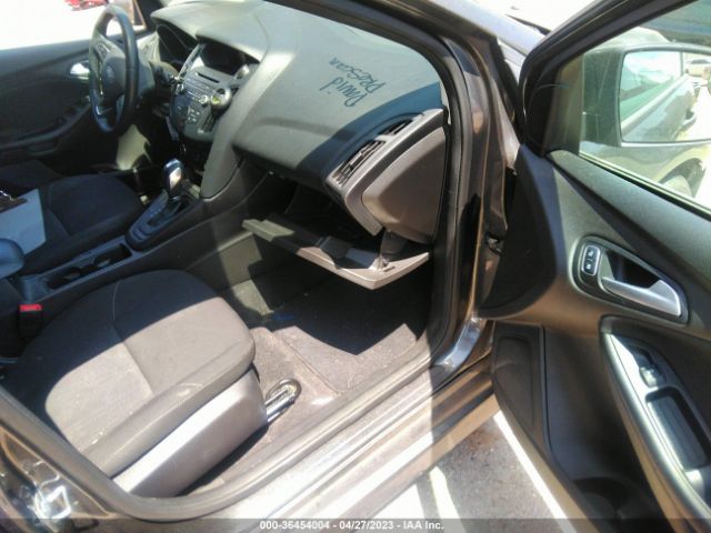 1FADP3K27GL212826 Ford FOCUS SE