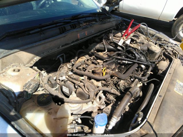 3FA6P0HD0JR241318 Ford FUSION SE