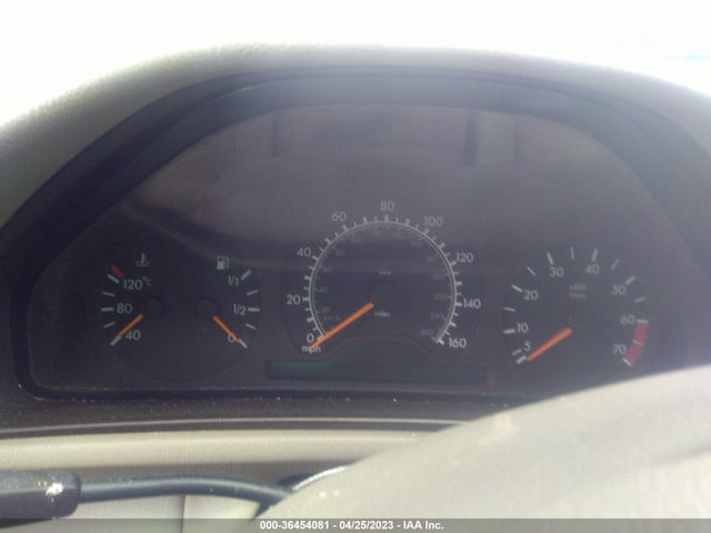 1998 MERCEDES-BENZ CLK-CLASS VIN: WDBLJ65G4WF035860