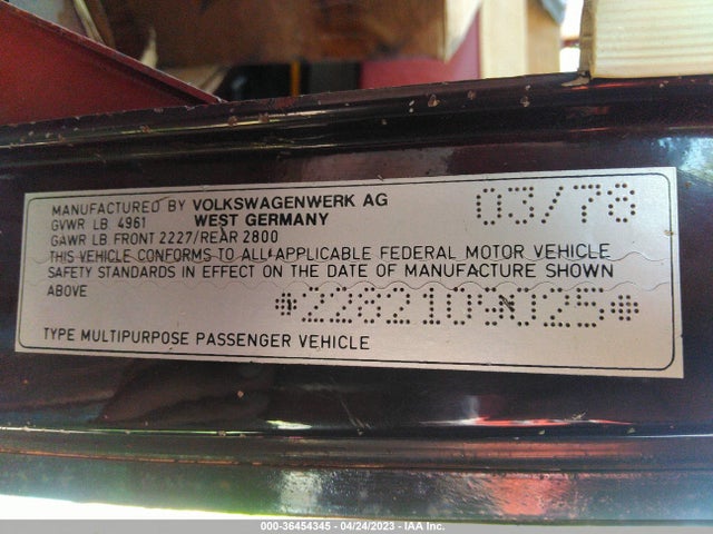1978 VOLKSWAGEN BUS VIN: 2282109025
