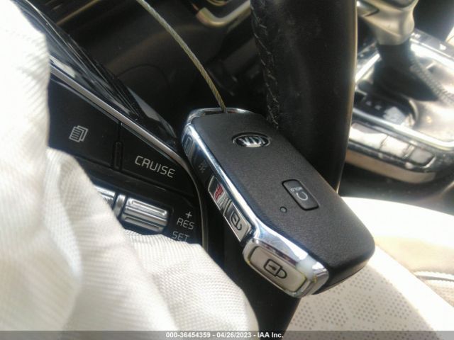 KNDERCAA8M7168924 KIA SELTOS EX