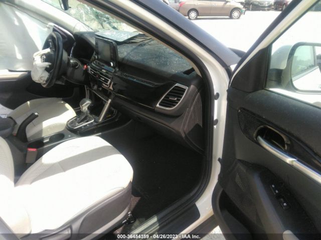 KNDERCAA8M7168924 KIA SELTOS EX