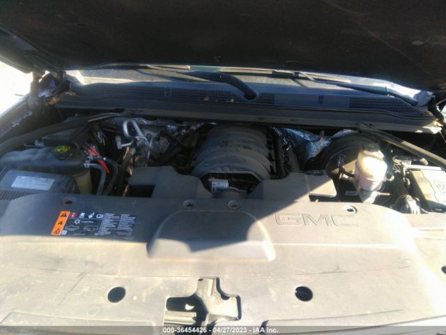 1GKS2GKC7JR168223 GMC Yukon Xl Slt