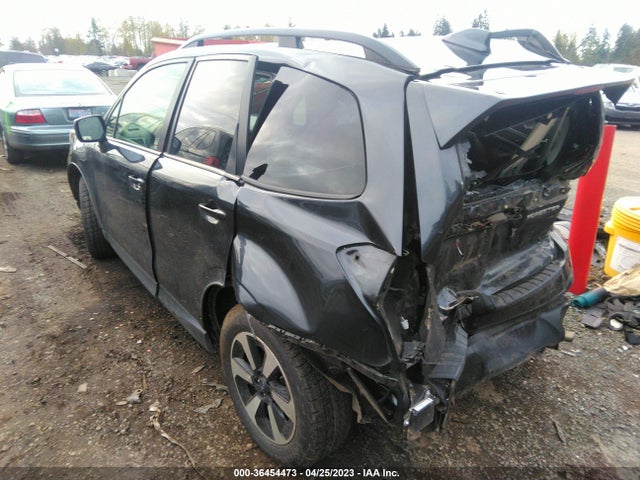 Subaru Forester Premium 2018 JF2SJAGC8JH523007 Image 3