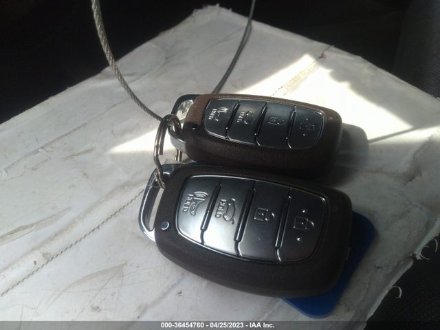 Hyundai Tucson Se Plus 2017 KM8J3CA49HU443505 Image 3