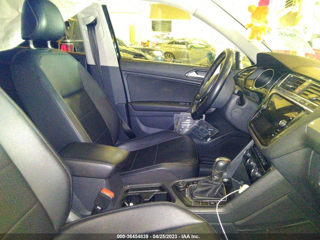 3VV2B7AX9JM001185 Volkswagen Tiguan Sel/se