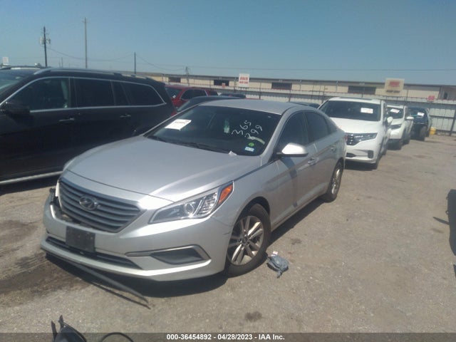 2016 HYUNDAI SONATA 2.4L SE VIN: 5NPE24AF4GH365899