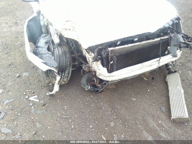 WAUBFAFL6FN038064 Audi A4 PREMIUM