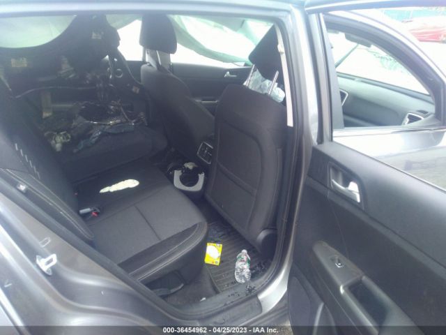 KNDPMCAC2J7351496 KIA Sportage Lx