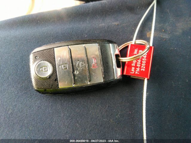 5XXGU4L39GG085512 KIA OPTIMA EX