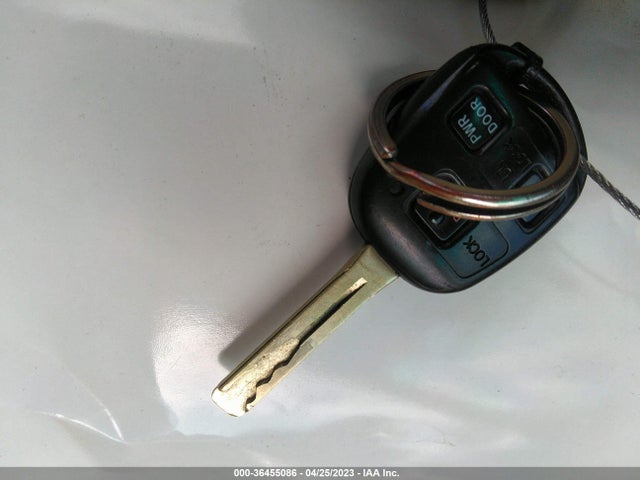 2005 LEXUS RX 330 VIN: 2T2HA31U05C047296