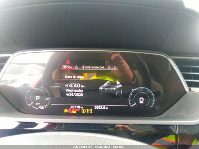 2019 Audi e-tron, VIN: WA1LAAGEXKB021814