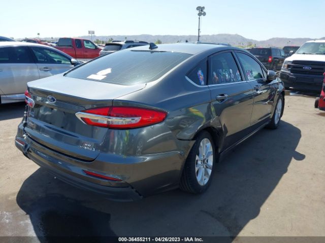 3FA6P0LU3KR106200 Ford Fusion Hybrid Se