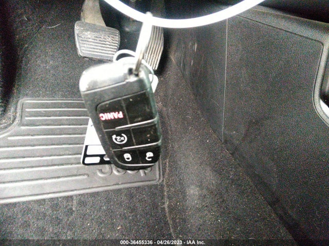 ZACCJABB9JPG92057 Jeep Renegade Altitude