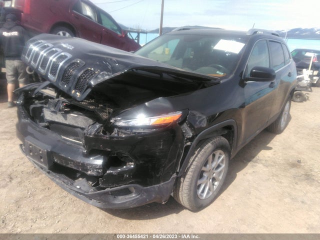 Jeep Cherokee Latitude 2015 1C4PJMCS1FW633256 Image 2