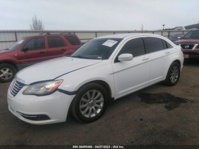 1C3CCBAB6EN207569 Chrysler 200 LX