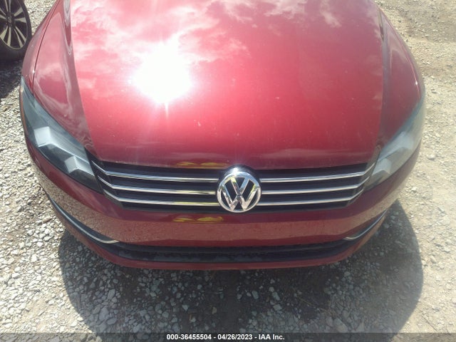 1VWAT7A34FC016851 Volkswagen Passat 1.8t Wolfsburg Ed