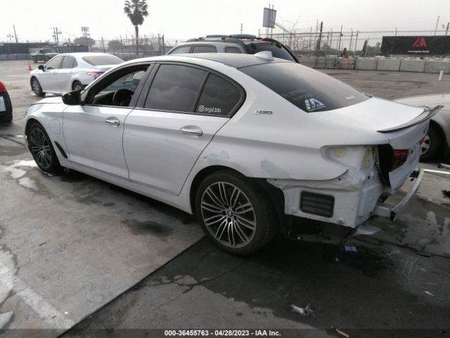 WBAJA9C54JB033602 BMW 5 Series 530e Iperformance