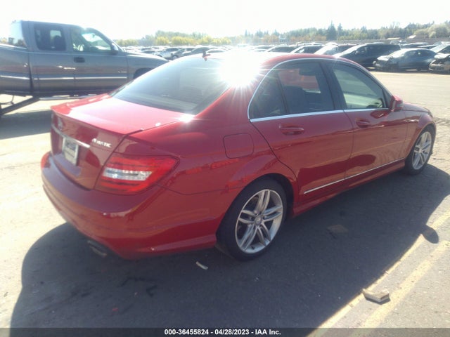 WDDGF8ABXEG159303 Mercedes-Benz C-Class