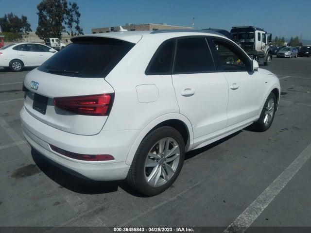 WA1BCCFS9JR019647 Audi Q3 Premium/sport Premium